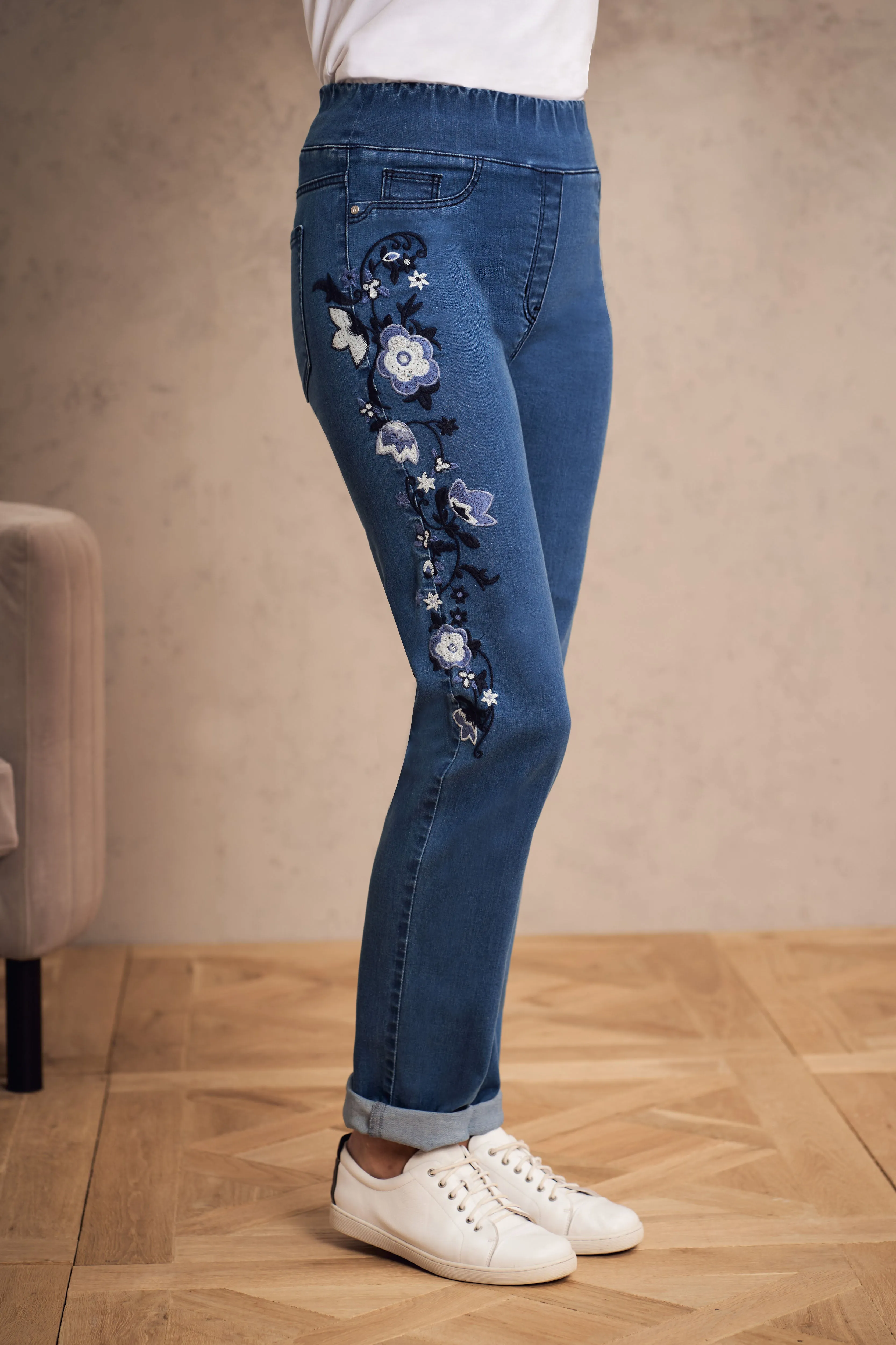 Bengajean® Embroidered Straight Leg - Flower Embroidered Denim