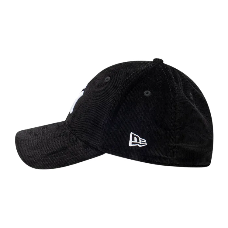 New Era New York Yankees 39THIRTY Cap - Black Cord