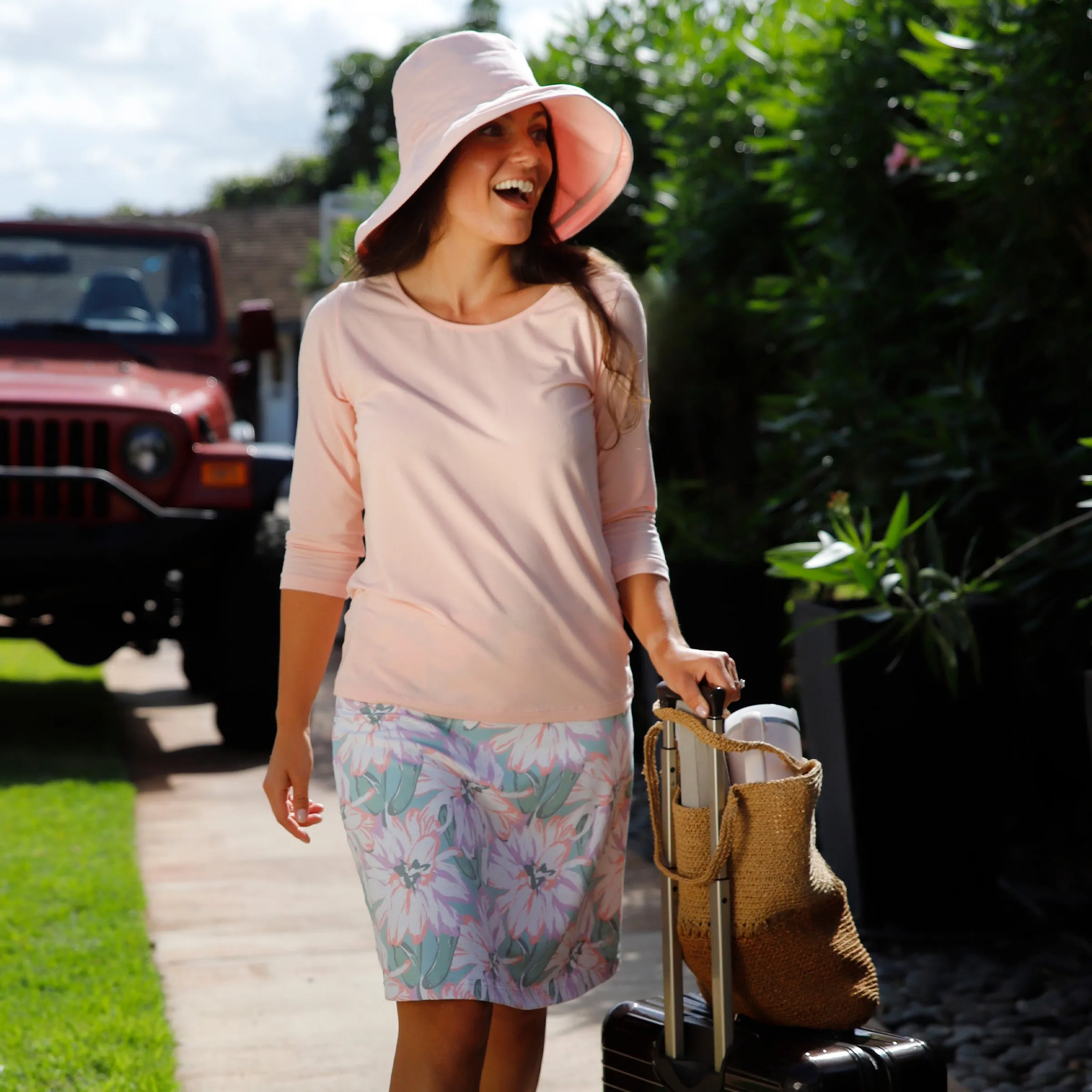 Women's Wide Brim Sun Hat